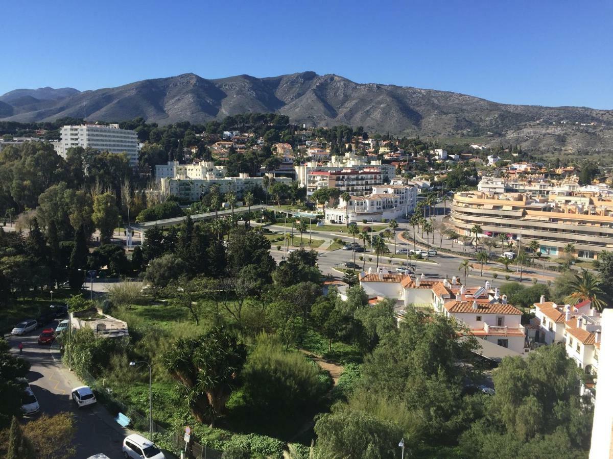 Apartamento Cerca De La Playa Y Campo De Golf Con Piscina Apartment Torremolinos Bagian luar foto
